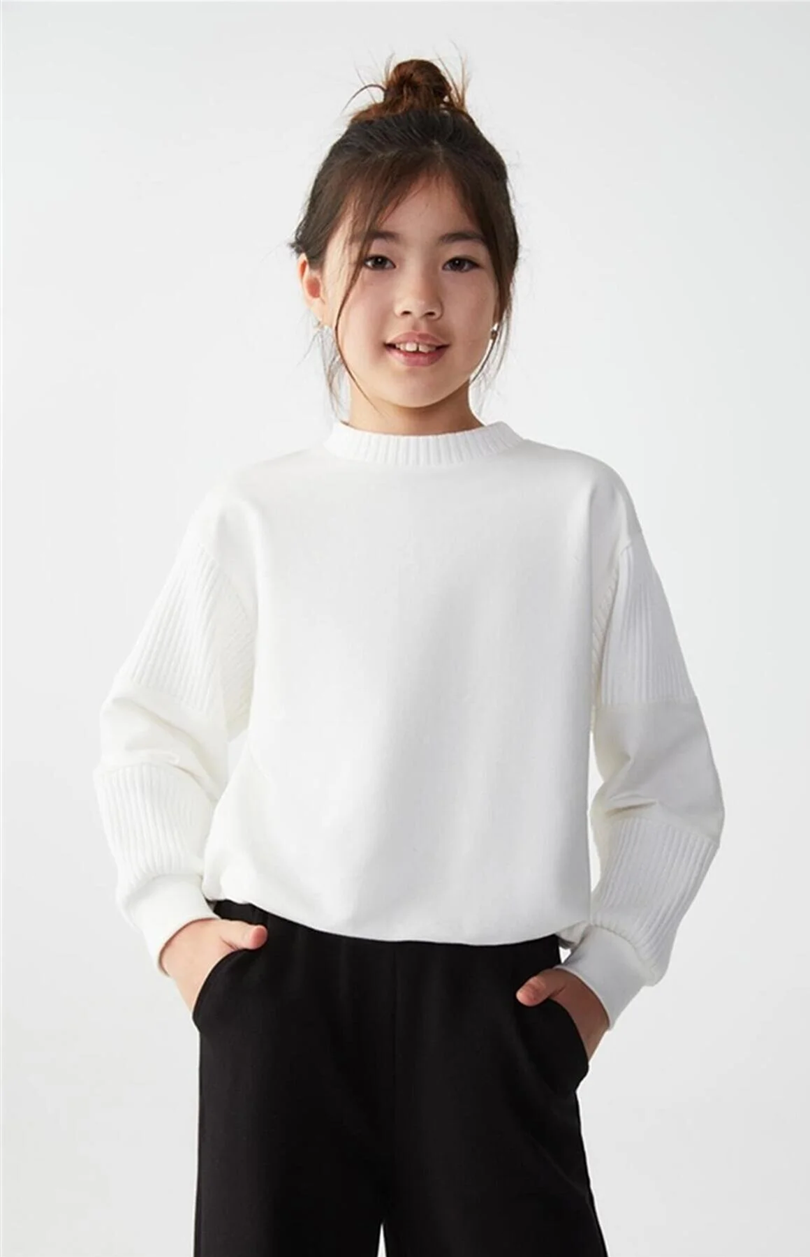 Geneva Sweatshirt - Teens